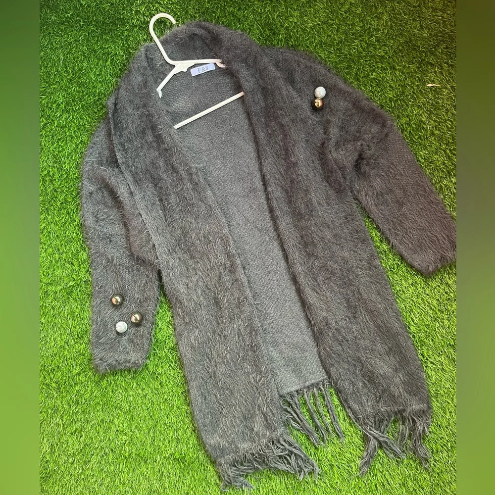 Faux fur korean shrug FIXED FIXED FIXED NO OFFERS PLZ❌ - Picture 1 of 11